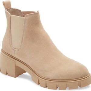Steve Madden Howler Sand Suede Chelsea Lug Sole Ankle Boots
